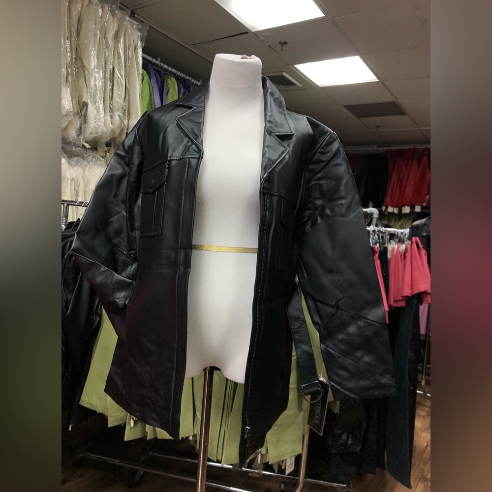 BRAND NEW LEATHER JACKET (NO RETURN NO EXCHANGE NO REFUND)